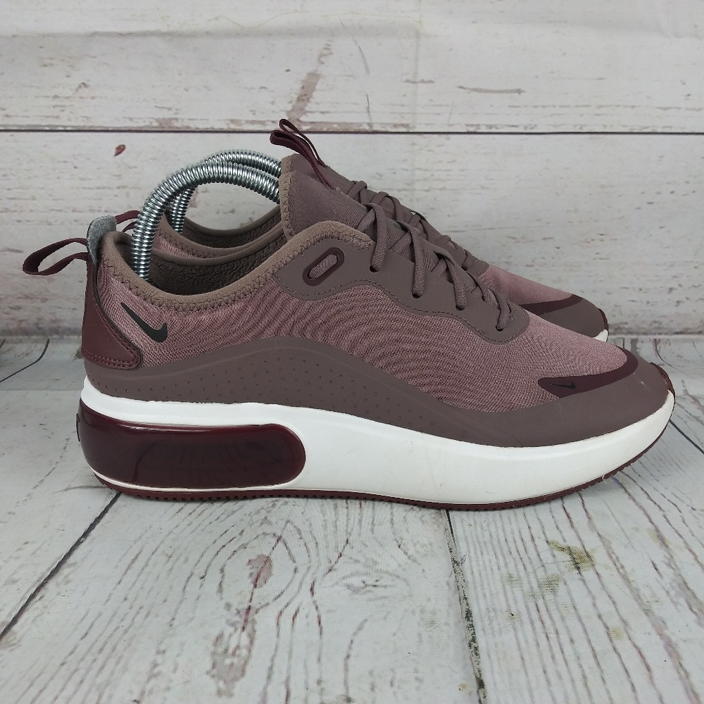 Nike Air Max Dia Plum Eclipse Running Shoes Women's Size 9.5